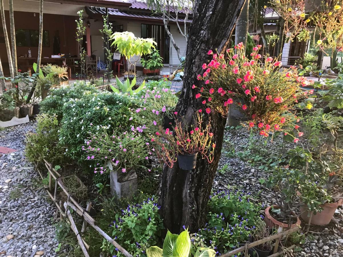 Grandma'S House Appartement Nakhon Nayok Buitenkant foto